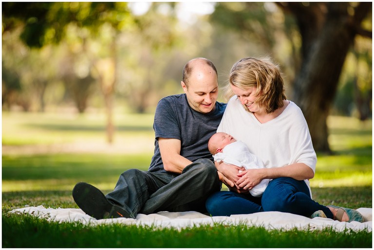 Casual Outdoor Family Photos Perth - L - 005 [Deprimo Photography]